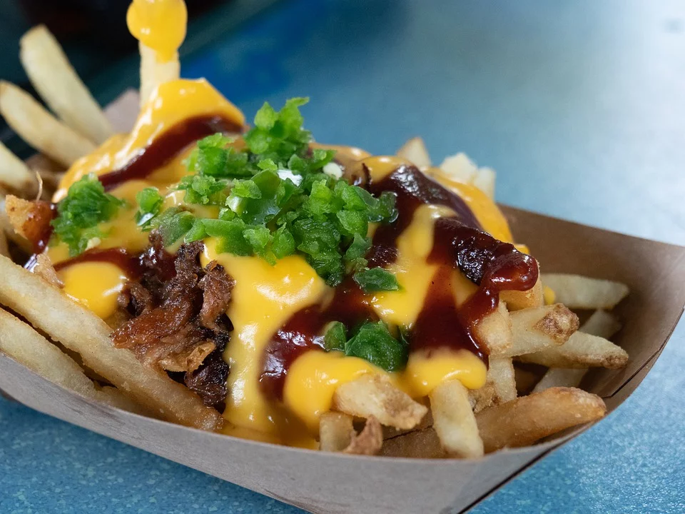 Nem og lækker opskrift på Chili Cheese Fries